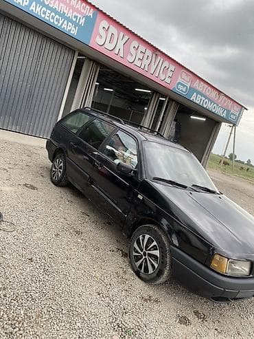 Volkswagen: Volkswagen Passat Variant: 1989 г., 1.8 л, Универсал — 3