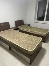 кровать с ящиками односпальная: Спальный гарнитур, Односпальная кровать, ДСП, цвет - Коричневый — 1