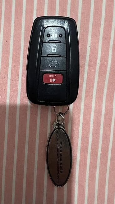 ключи рыбка: Ключ Toyota 2020 г., Б/у, Оригинал, США — 3