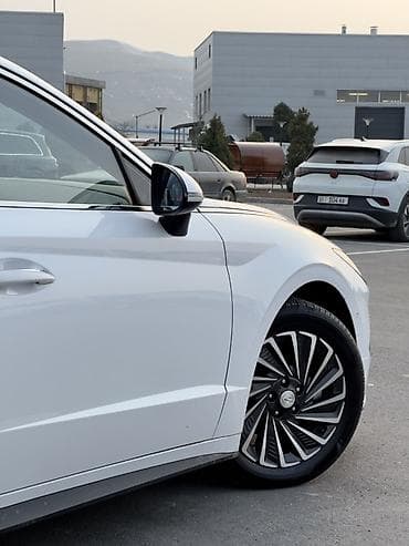 Продажа авто: Hyundai Sonata: 2021 г., 2 л, Автомат, Гибрид, Седан — 6