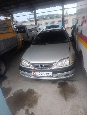 Toyota Avensis: 2002 г., 2 л, Механика, Дизель, Универсал