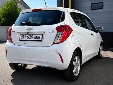 Продажа авто: Chevrolet Spark: 2016 г., 1 л, Вариатор, Бензин — 7