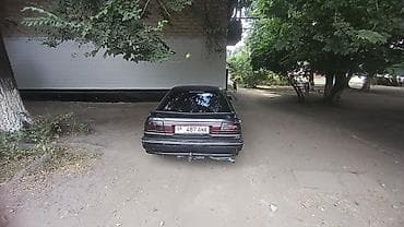 Mazda 626: 1991 г., Механика, Бензин, Седан
