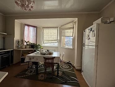 сдается моладая гвардия дом: 300 м², 7 комнат, Забор, огорожен, Кондиционер, Парковка — 4