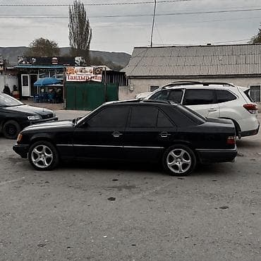 mers 210: Mercedes-Benz W124: 1993 г., 2 л, Механика, Бензин, Седан — 1