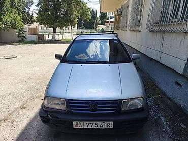 спринтер макси: Volkswagen Vento: 1992 г., 1.8 л, Механика, Бензин, Седан — 3