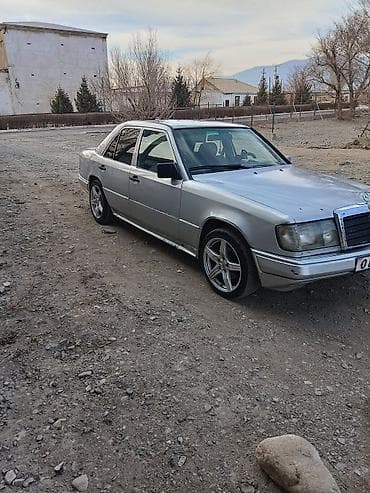 mazda demio 2005: Mercedes-Benz W124: 1989 г., 2.3 л, Механика, Газ, Седан — 7