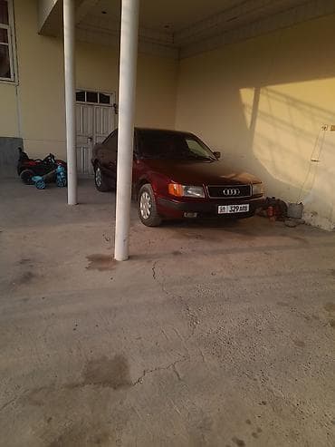 Audi 100: 1991 г., 2 л, Механика, Бензин, Седан