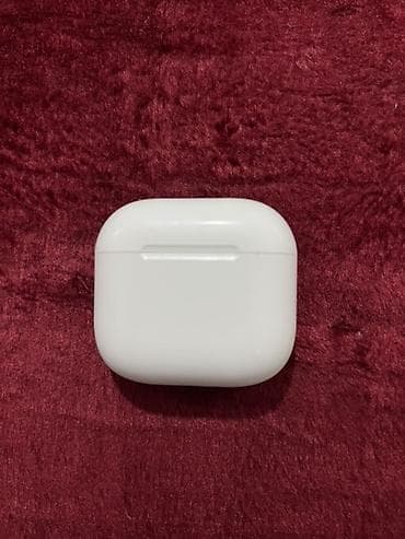 ipod touch: Беспроводные наушники-вкладыши с зарядным кейсом (белые) - — 4