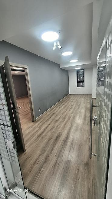 эркиндик авеню: Аренда офисов, 42 м², В бизнес центре, С юридическим адресом — 2