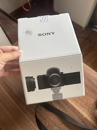 чехлы хр: Продаю камеру SONY ZV-E10 + 16-50 Black. Есть флешка 128гб Коробка всё — 3