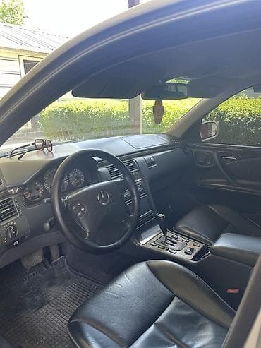 Продажа авто: Mercedes-Benz E-Class: 2000 г., 3.2 л, Автомат, Бензин, Седан — 5