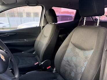 пежо 207: Chevrolet Spark: 2017 г., 1 л, Автомат, Бензин, Хэтчбэк — 3