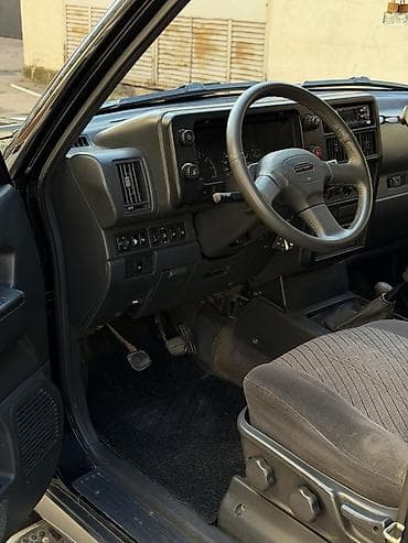 авто портал: Opel Monterey: 1995 г., 3.2 л, Механика, Бензин, Внедорожник — 7