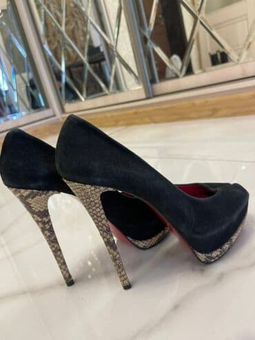 эспадрильи новые: Продаю очень красивые туфли. Размер 38. Подойдёт на 38,5 — 2