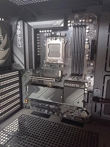 GIGABYTE B650 GAMING X AX V2 Материнская плата. Продаю рабочую — 2
