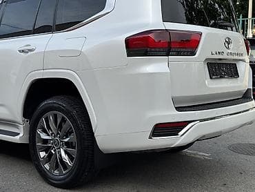 такта фуранер: Toyota Land Cruiser: 2023 г., 3.5 л, Автомат, Бензин, Внедорожник — 7