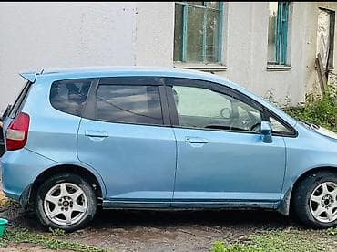 продам кару: Honda Fit: 2003 г., 1.3 л, Автомат, Хэтчбэк — 4
