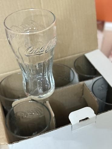 кола буква: Набор фирменных стаканов Coca‑Cola - Классическая форма «contour» с — 1