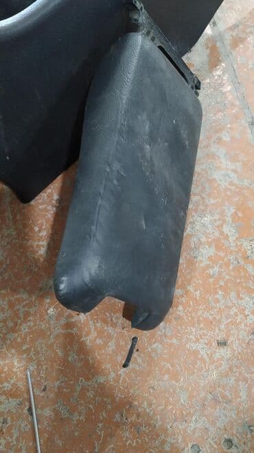 реставрация мягкой мебели на дому: Перетяжка салона, Ремонт деталей автомобиля, без выезда — 5