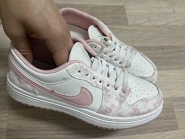 крассовки nike: Кроссовки, 38, Nike, Б/у, цвет - Белый, Бесплатная доставка — 1