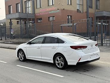 Hyundai Sonata: 2019 г., 2 л, Автомат, Бензин, Седан