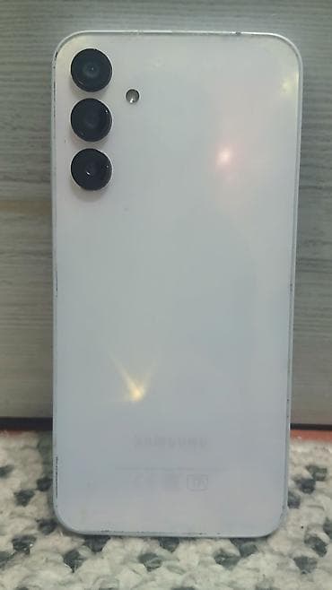 цена камера: Samsung Galaxy A15, Б/у, 128 ГБ, цвет - Белый, 1 SIM, 2 SIM — 2