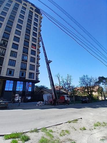 прожектор на крышу: Стрела 42 м, 300 т — 1