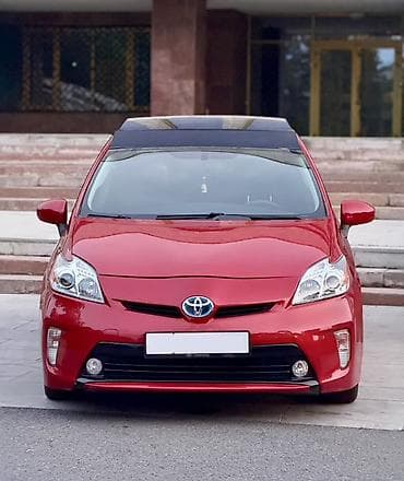 Toyota Prius: 2014 г., 1.8 л, Вариатор, Гибрид, Лифтбек