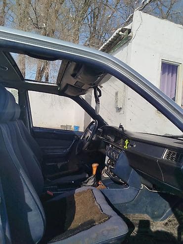 авуди старушка: Mercedes-Benz 190: 1984 г., 2 л, Механика, Дизель, Седан — 8