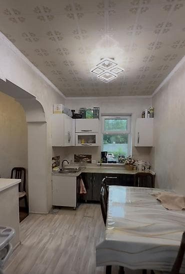 Кыймылсыз мүлк: 🏡 Продаётся дом в жилмассиве Ата-Журт! ▪️ Участок — 5,5 соток ▪️ — 3