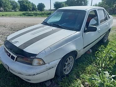 саната нюрас: Daewoo Nexia: 1995 г., 1.5 л, Механика, Бензин, Седан — 5