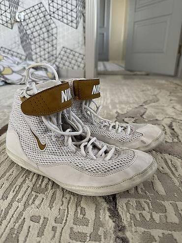 кроссовки фирменные: Мужские кроссовки, 42, Nike, Б/у, цвет - Белый — 2