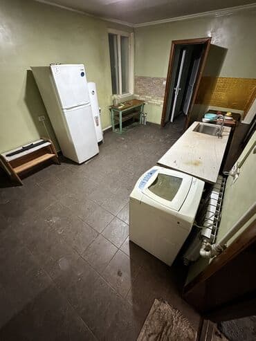 продажа частных домов бишкек: Дом, 180 м², 8 комнат, Собственник — 7