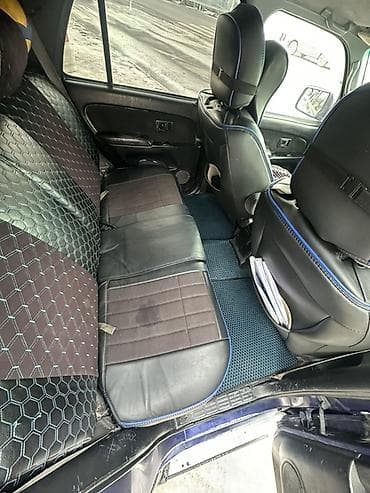 mondeo 3: Toyota Hilux Surf: 1996 г., 2.7 л, Автомат, Газ, Внедорожник — 6