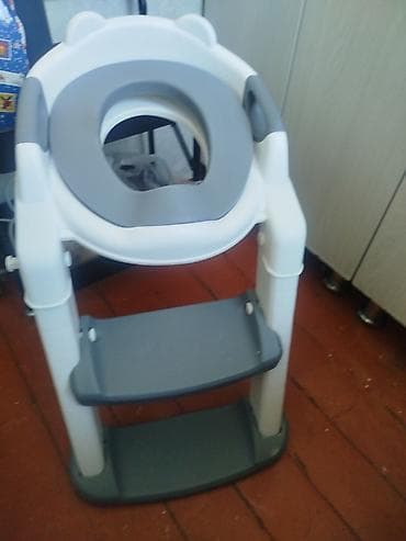 Детский мир: Детское сиденье-накладка на унитаз со ступеньками. - Конструкция «2 в — 1