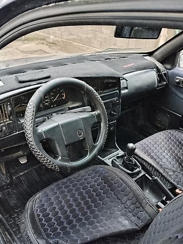 опел омега б: Volkswagen Passat Variant: 1993 г., Ручные, Бензин, Универсал — 4