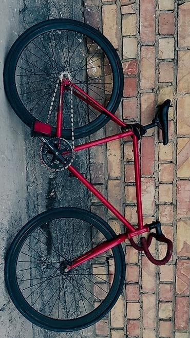 фикс bxt: Фикс-байк (single speed) с трековой посадкой и минималистичной — 2