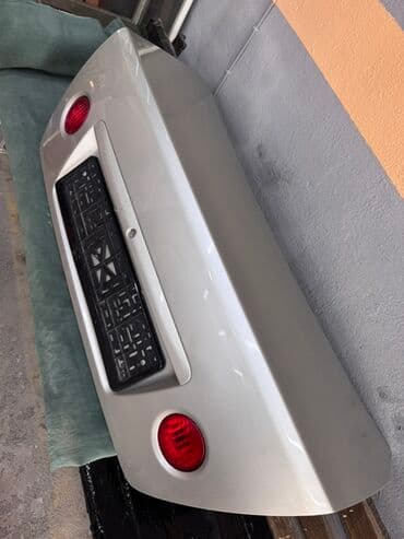 toyota runx бишкек: Багажниктин капкагы Toyota, 2003 г., Колдонулган, Оригинал — 3