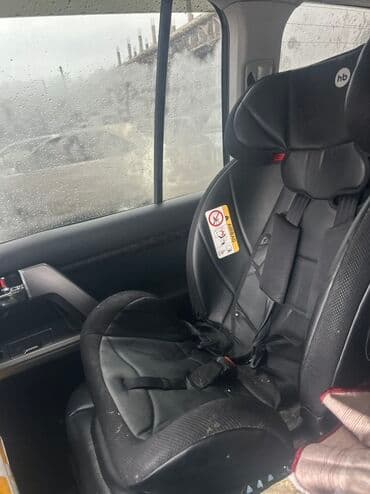 автомобильное кресло для грудничков: Автокресло, цвет - Черный, Б/у — 1