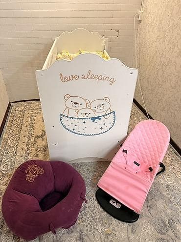 спортивный костюм s: 3 вещи за 6000 детская кроватка и шезлонг почти не пользовались новые — 5