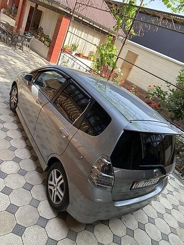 обшивка на фит: Honda Jazz: 2008 г., Вариатор, Бензин, Хэтчбэк — 9