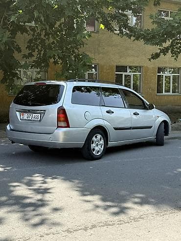 стёк: Ford Focus: 2004 г., 1.8 л, Механика, Бензин, Универсал — 4