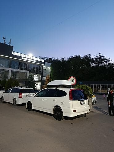 Reliant: Honda Stream: 2002 г., 2 л, Автомат, Бензин, Вэн/Минивэн — 7