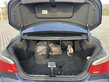 space runer: BMW 5 series: 2004 г., Седан — 10