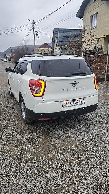 скутер с кабиной: Ssangyong Tivoli: 2019 г., 1.6 л, Автомат, Дизель, Кроссовер — 2