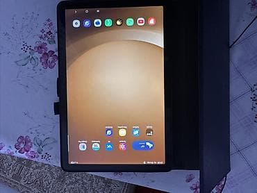 динамик на авто: Планшет, Samsung, память 128 ГБ, 10" - 11", 5G, Б/у, цвет - Серебристый — 1