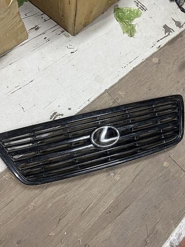 470: Решетка радиатора Lexus 2000 г., Б/у, Оригинал — 2