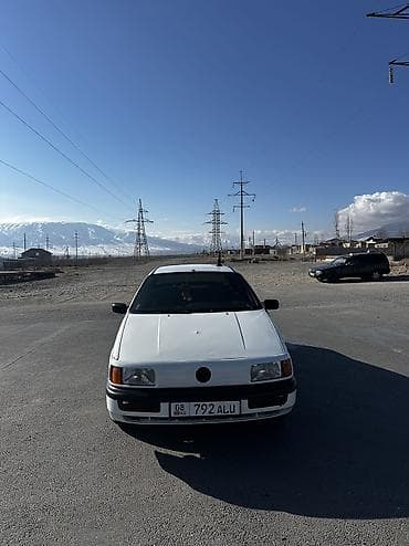 540 е34: Volkswagen Passat: 1992 г., 1.8 л, Механика, Бензин, Седан — 6