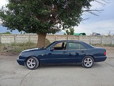 Mercedes-Benz E-Class: 1997 г., 2 л, Автомат, Газ, Седан — 6